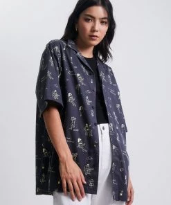 Afends Unisex Tokes - Unisex Organic Short Sleeve Shirt - Charcoal Clothing