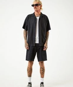 Afends Mens Daily - Hemp Cuban Short Sleeve Shirt - Black