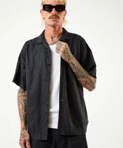 Afends Mens Daily - Hemp Cuban Short Sleeve Shirt - Black