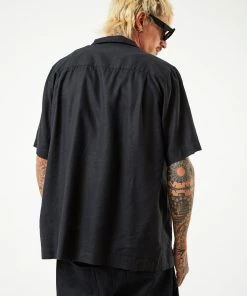 Afends Mens Daily - Hemp Cuban Short Sleeve Shirt - Black