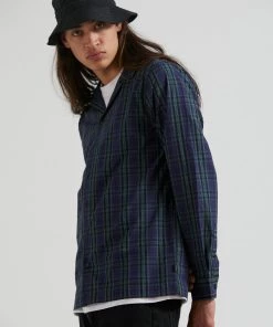 Afends Mens Doomsday - Organic Cuban Long Sleeve Shirt - Midnight