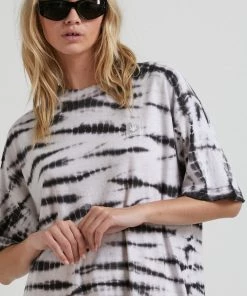 Afends Womens Hannah - Hemp Dyed Oversized T-Shirt - Black Clothing