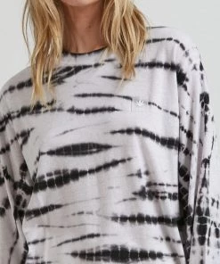 Afends Womens Hannah - Hemp Dyed Long Sleeve T-Shirt - Black