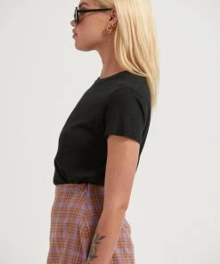EVERYDAY ESSENTIALS Afends Womens Hemp Basics - Standard Fit Tee - Black