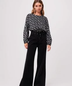 Afends Womens Pascale - Hemp Cropped Long Sleeve Top - Black Clothing